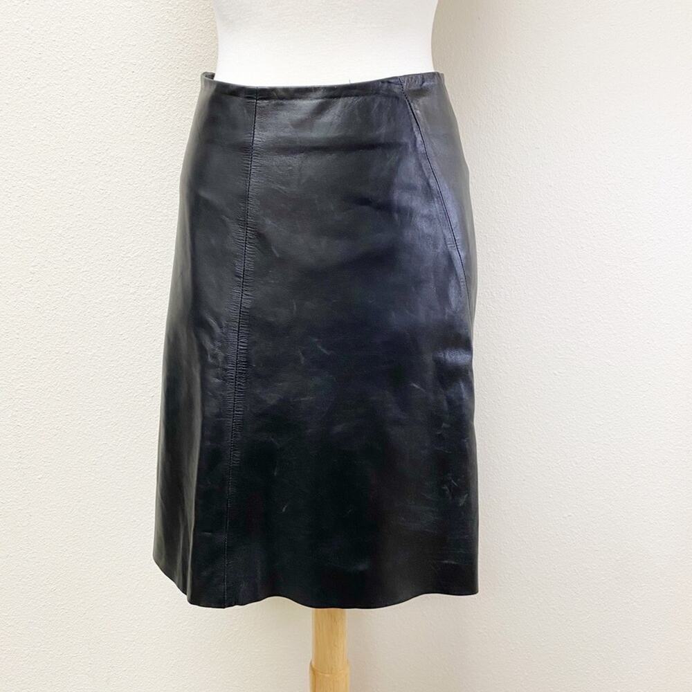 Identify Saks Fifth Avenue Leather Skirt Size 6